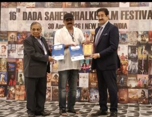 ENNA VILAI WINS LAURELS!